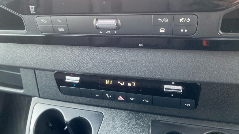 Mercedes-Benz Sprinter 315Cdi L2 Diesel Rwd 3.5t H2 Select Van